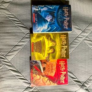 3 Harry Potter books